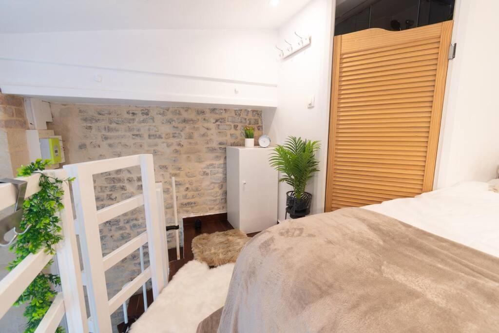 Duplex Parisien En Face Metro13 * París